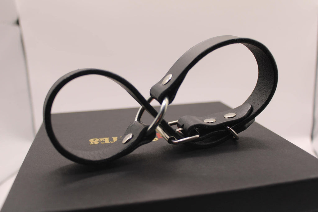 BDSM Leather Handcuffs Black Adjustable Bondage Wrist Cuffs