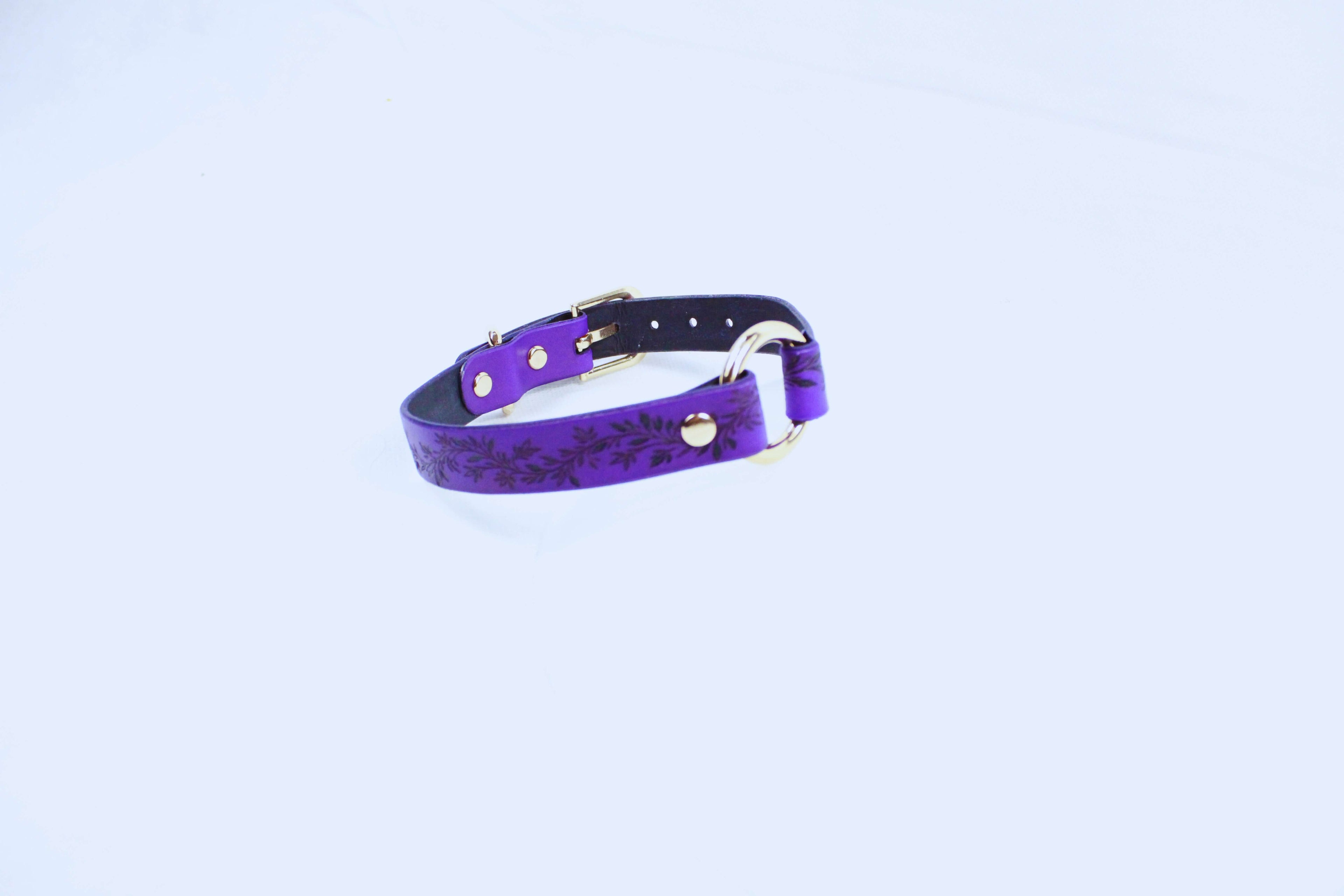 Leaf Pattern Submissive Day Collar in purple leather with elegant leaf design, perfect for discreet jewelry.