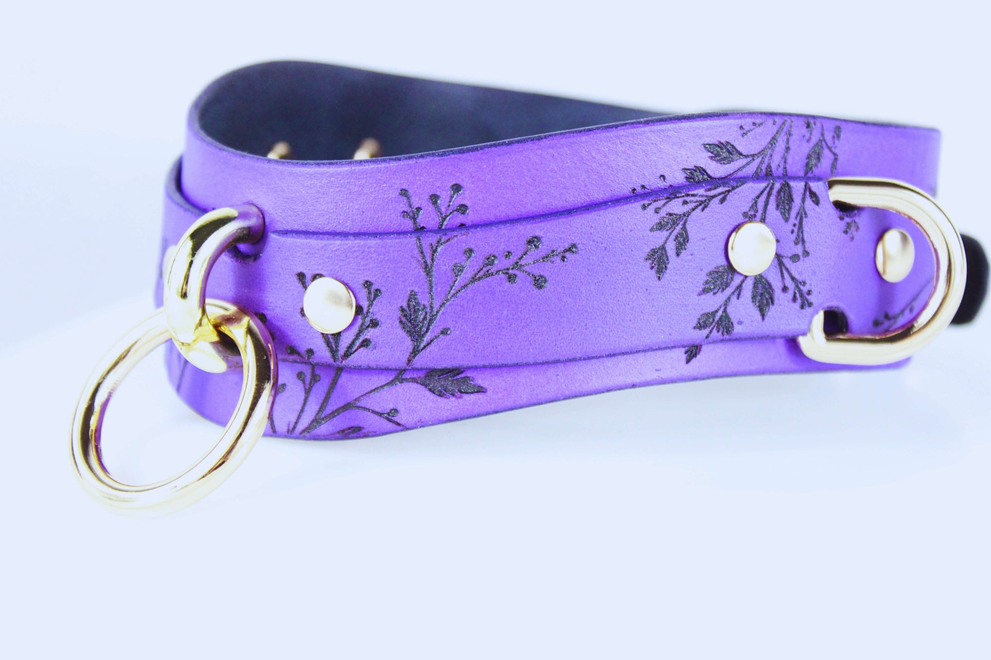 Purple Floral Submissive Collar with Gold O-Ring, elegant BDSM choker with floral design.
