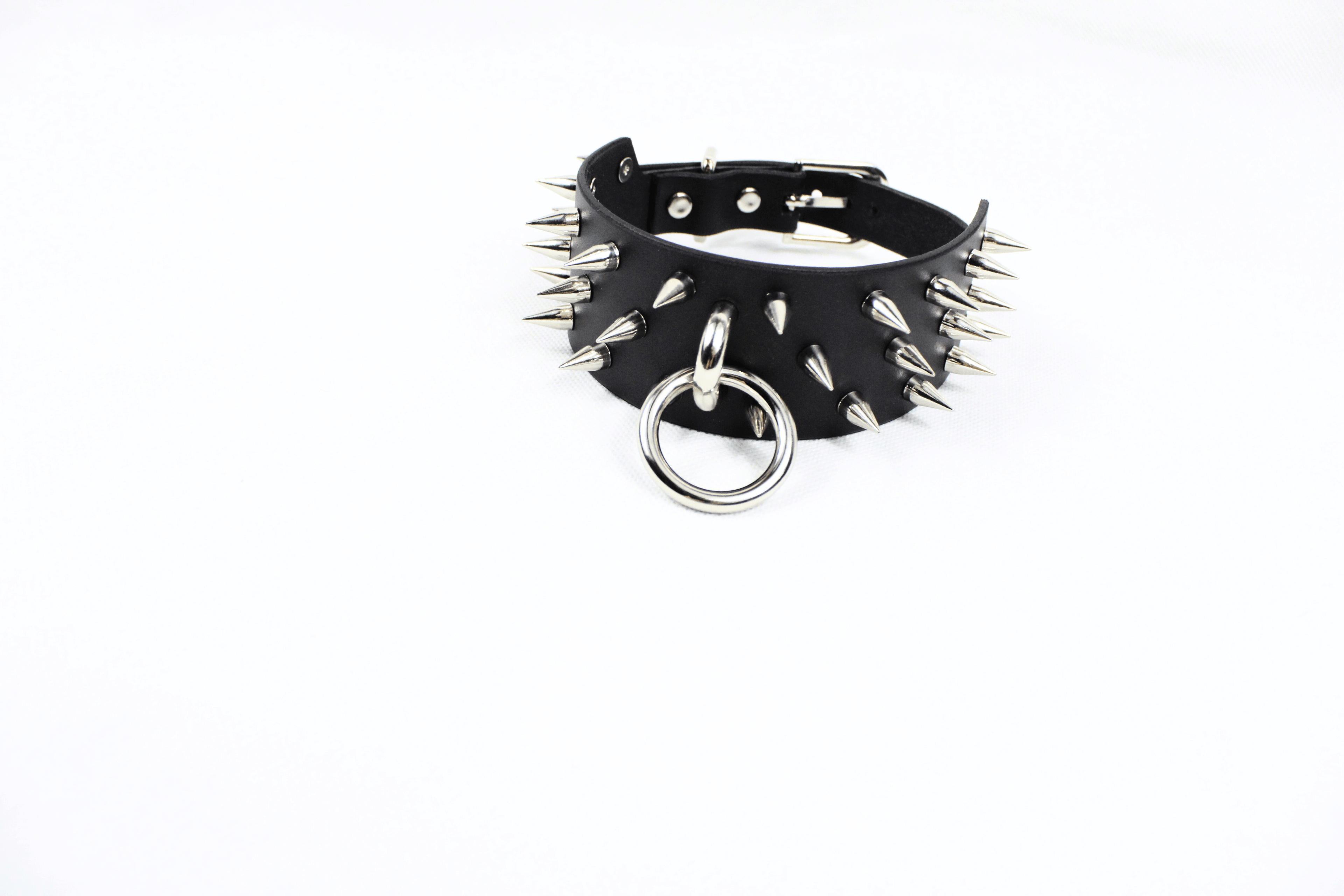 Dominion Leather Collar – Spiked BDSM Posture Collar Choker featuring sharp polished spikes and a sturdy ring.