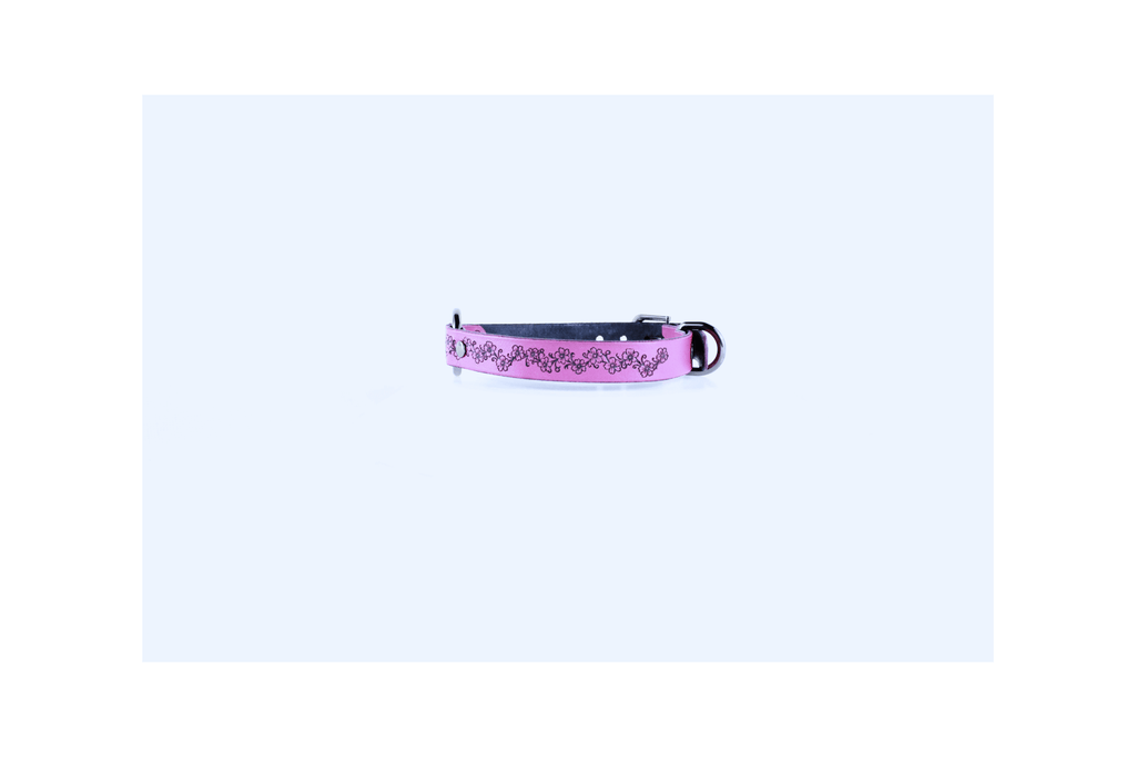 BDSM Collar Floral, a pink leather choker adorned with delicate floral vine details, perfect for refined submissive jewelry.