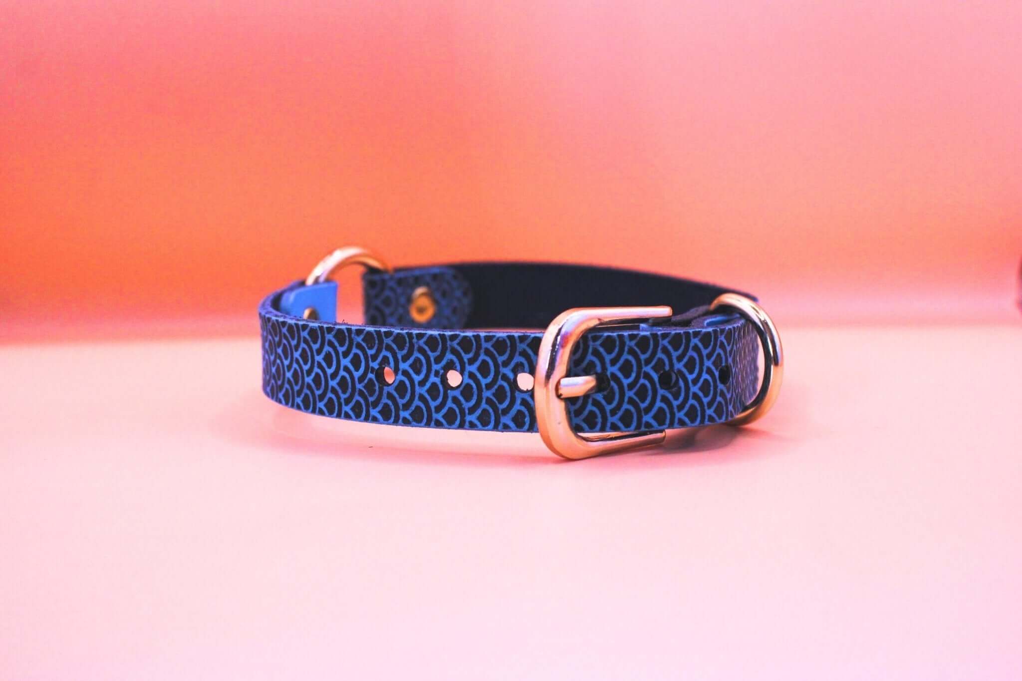 Blue leather choker collar, perfect for discreet daywear, bdsm jewelry, and submissive elegance in alternative fashion.