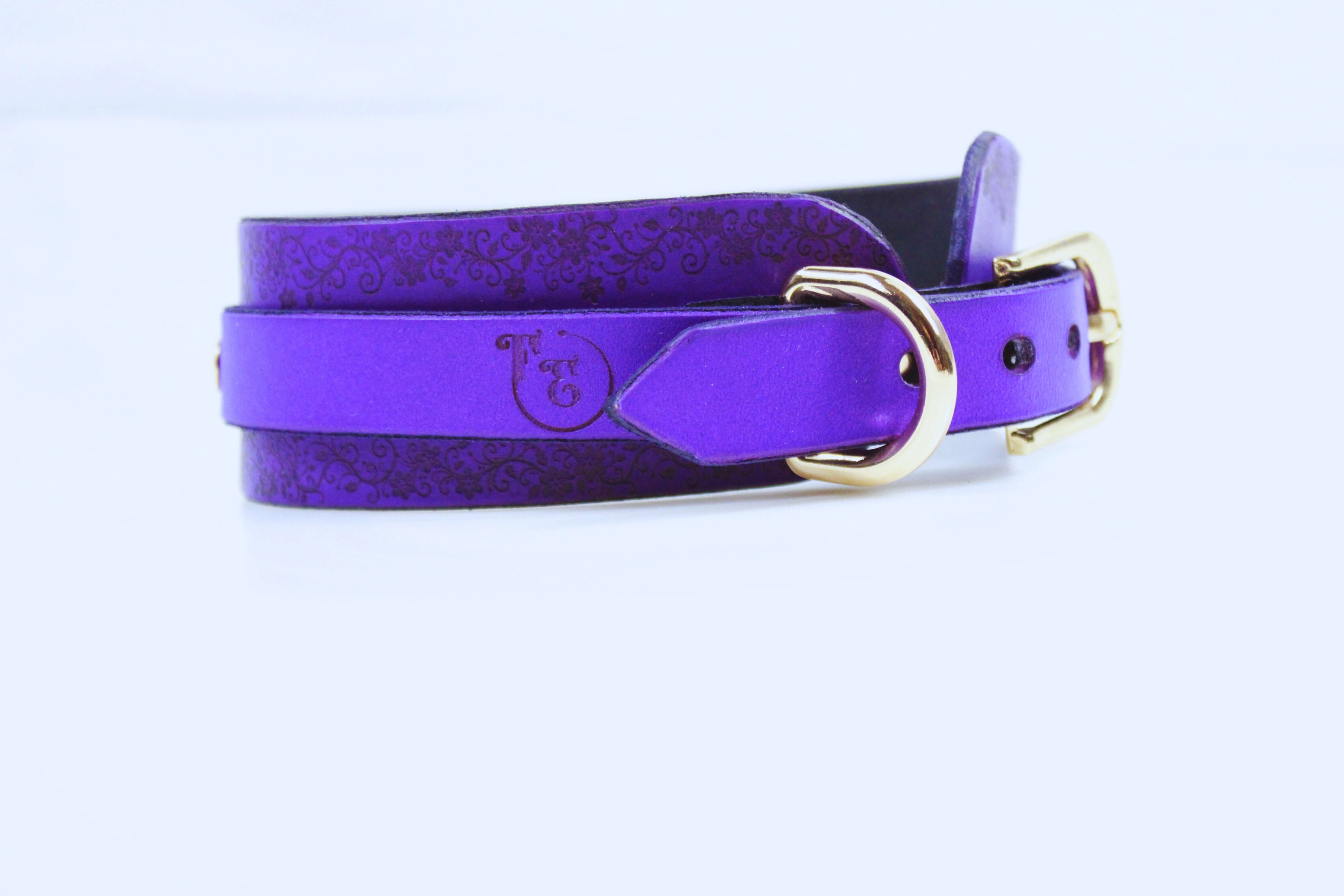 Floral Pattern Submissive Collar – Purple Leather Discreet Day Choker with gold buckle and intricate design.