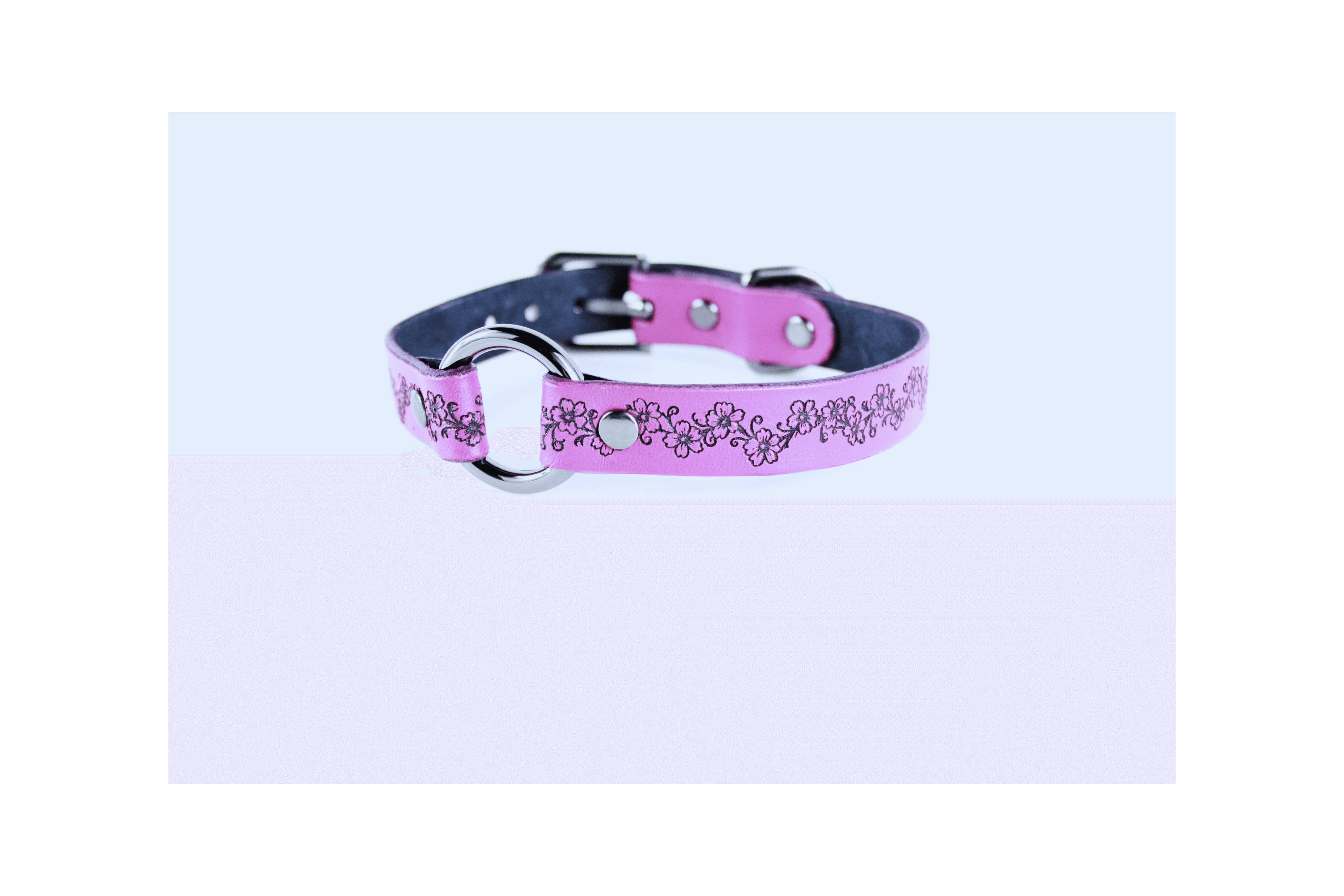 BDSM Collar Floral in pink leather with vine design, perfect for subtle seduction and submissive jewelry.