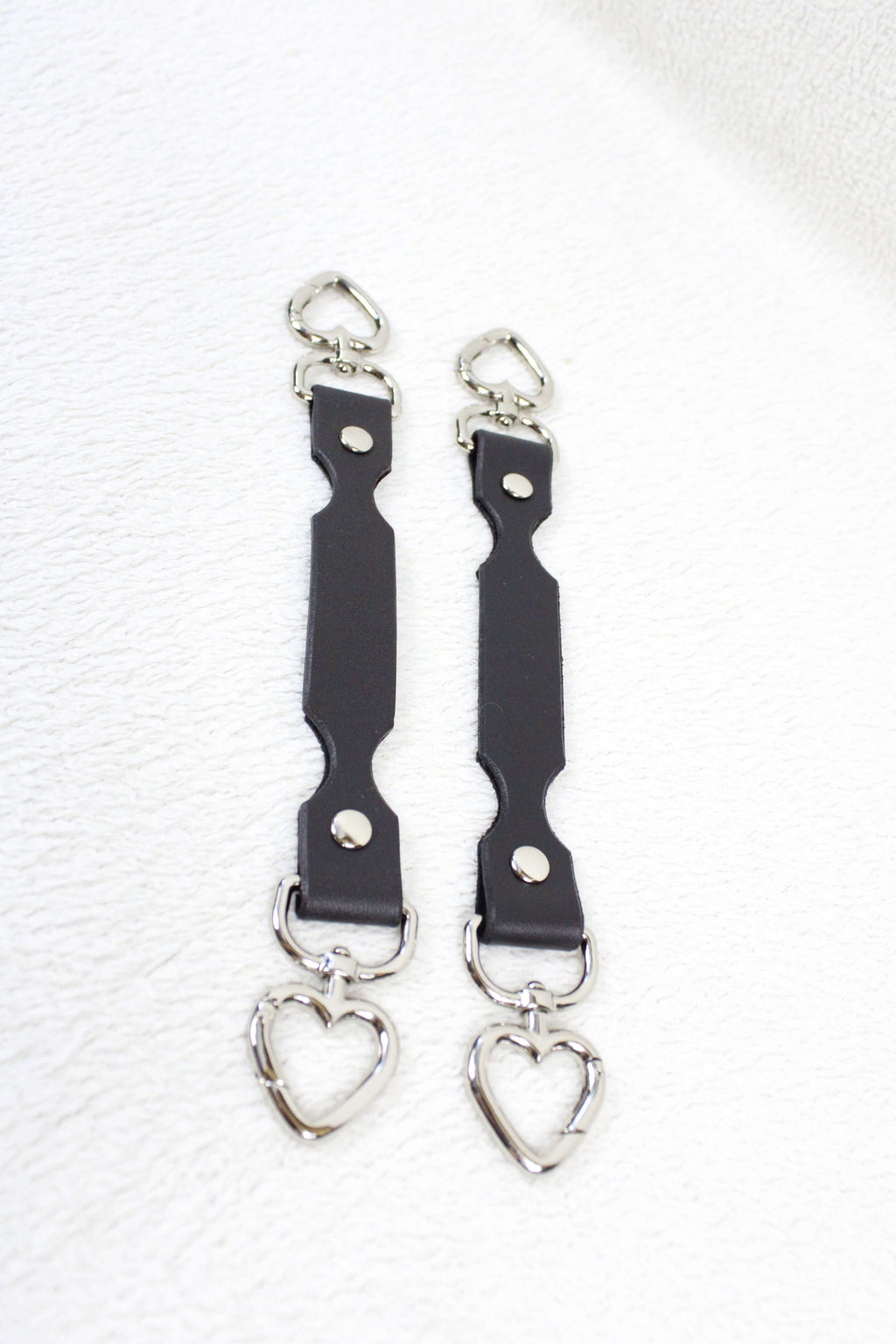 BDSM Restraint Connector Sæt Marmor Lilla Læder med Hjerte Ringe