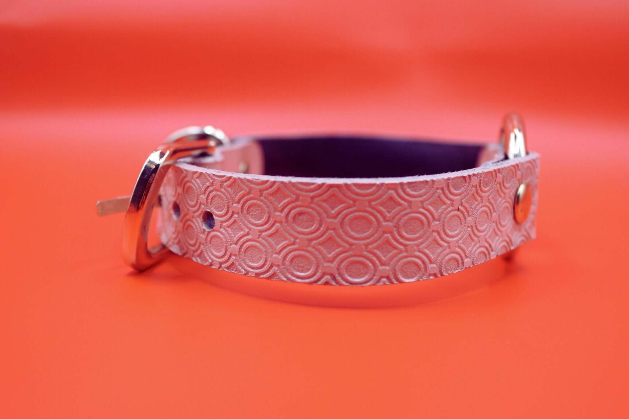 Discreet pink leather day collar, perfect for submissive jewelry and BDSM play, stylish and comfortable for daily wear.