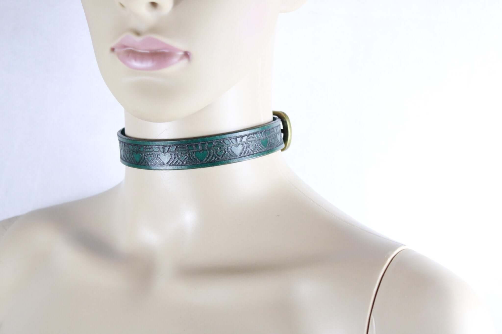 Elegant green leather discreet day collar for BDSM and submissive jewelry, perfect for everyday wear.