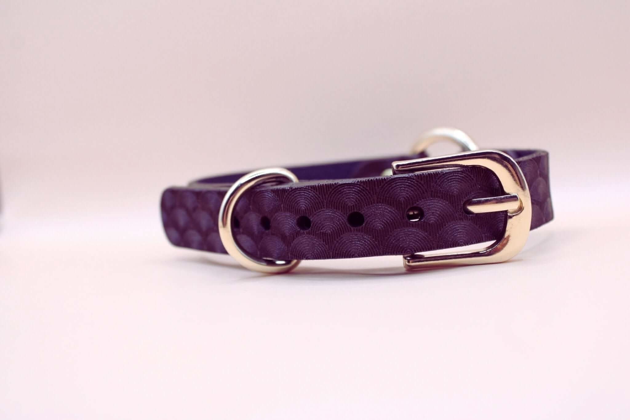 Elegant purple BDSM sub collar with O-ring, perfect for submissive jewelry and discreet day wear.