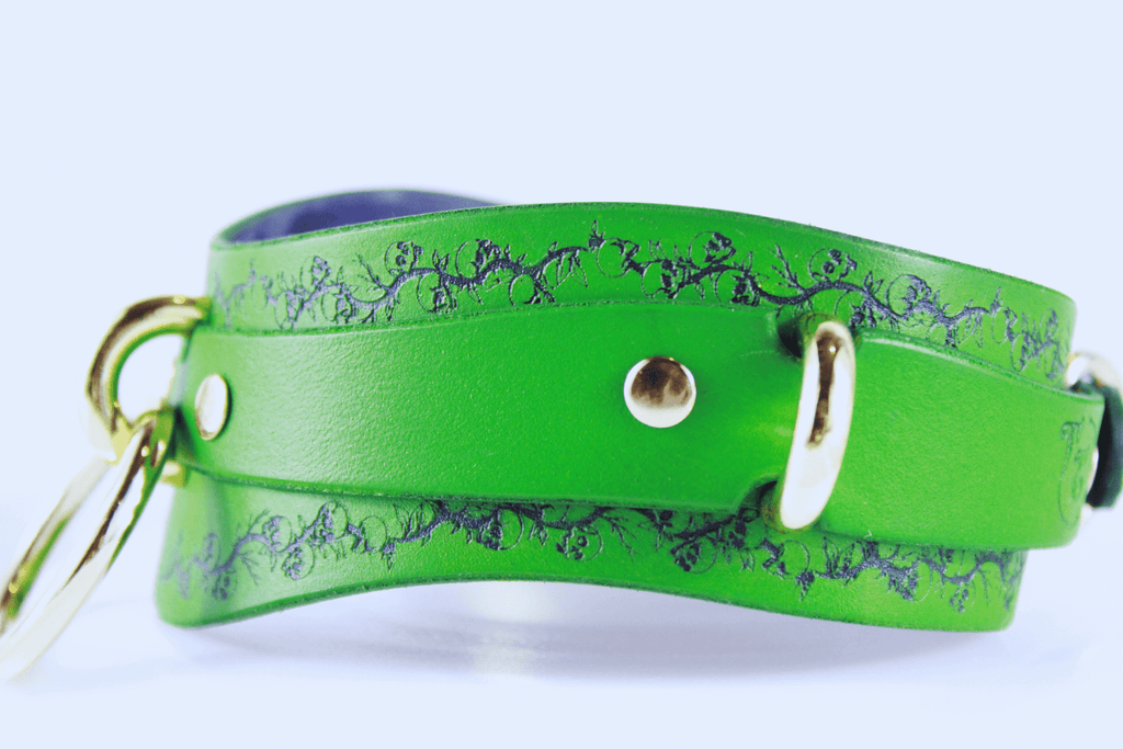Skull Leather Choker with floral skull motif on vibrant green leather, highlighting elegance and rebellious design.