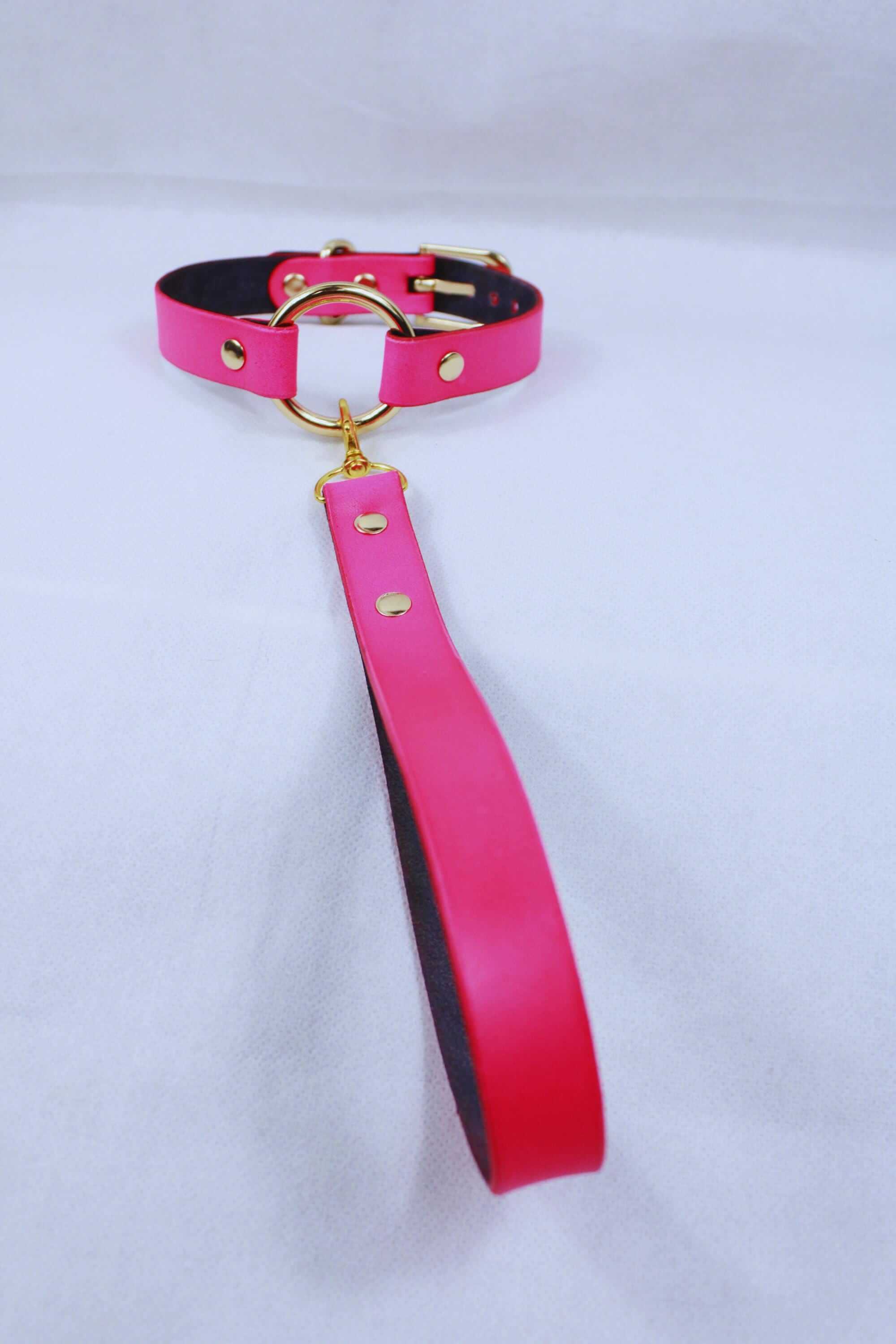 Bdsm collar in Rio Red, handcrafted leather choker, stylish submissive jewelry for play or discreet day wear.