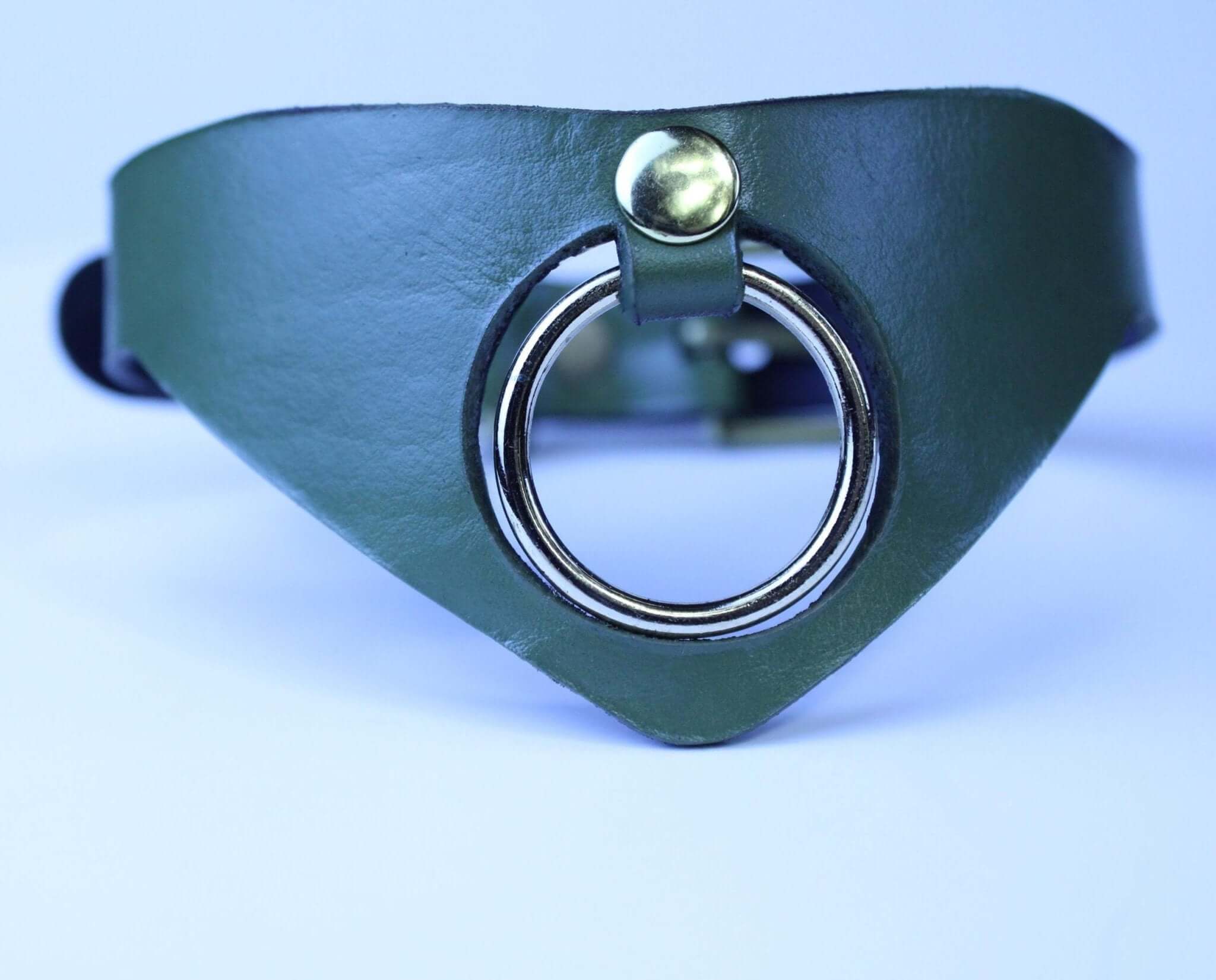 Olive green posture collar with bold O-ring, a sleek submissive collar for bondage and DDLG aesthetics.