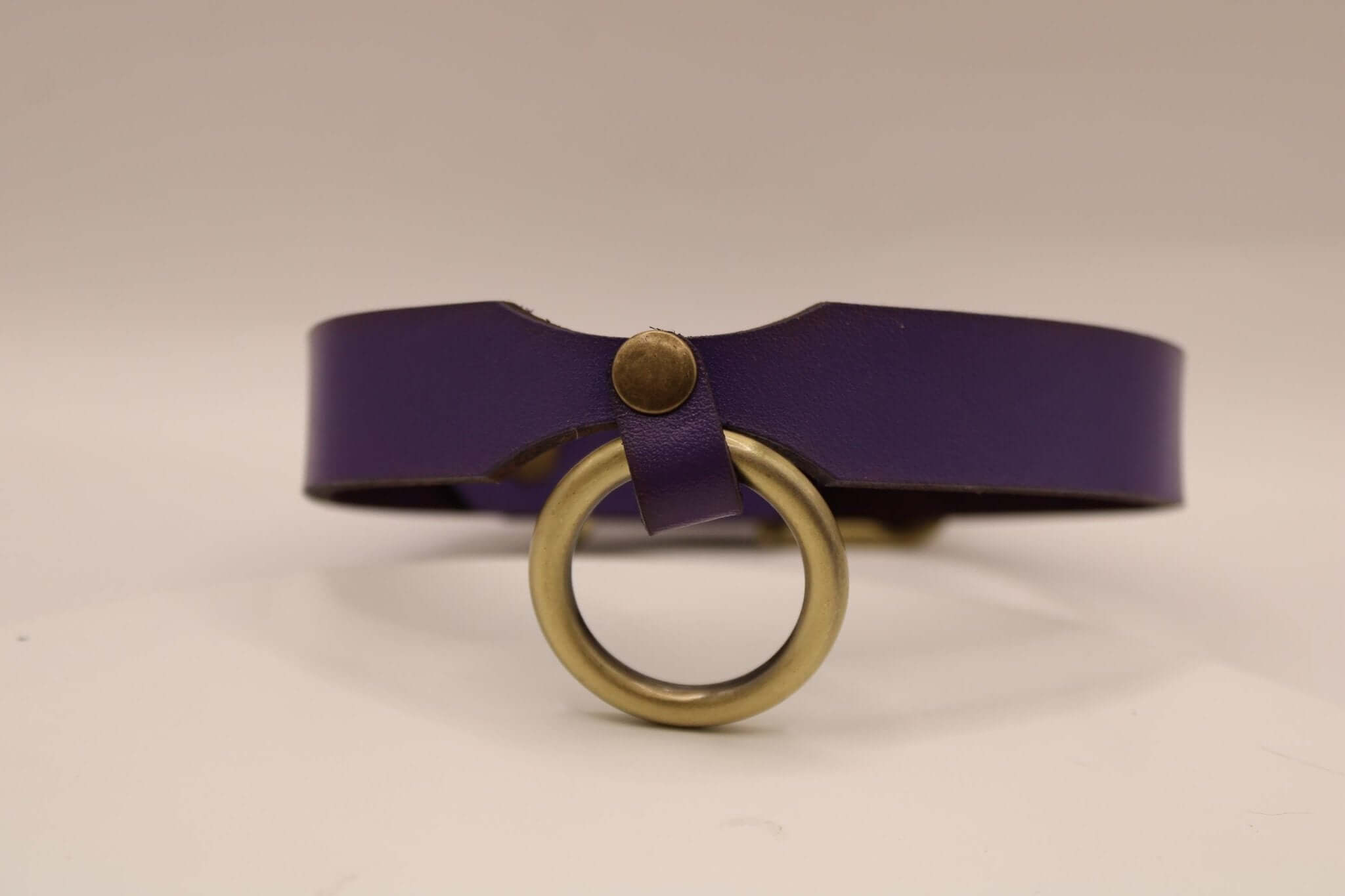 Purple leather BDSM collar with metal ring, perfect for sub play, discreet day collar and bondage aesthetics.
