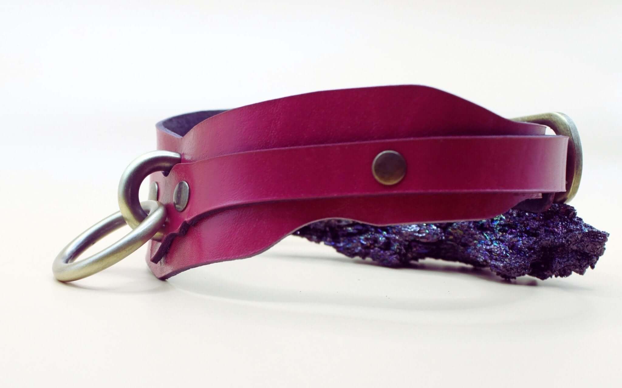 Raspberry BDSM collar with O-ring, handcrafted leather choker, ideal submissive jewelry and bondage gear.