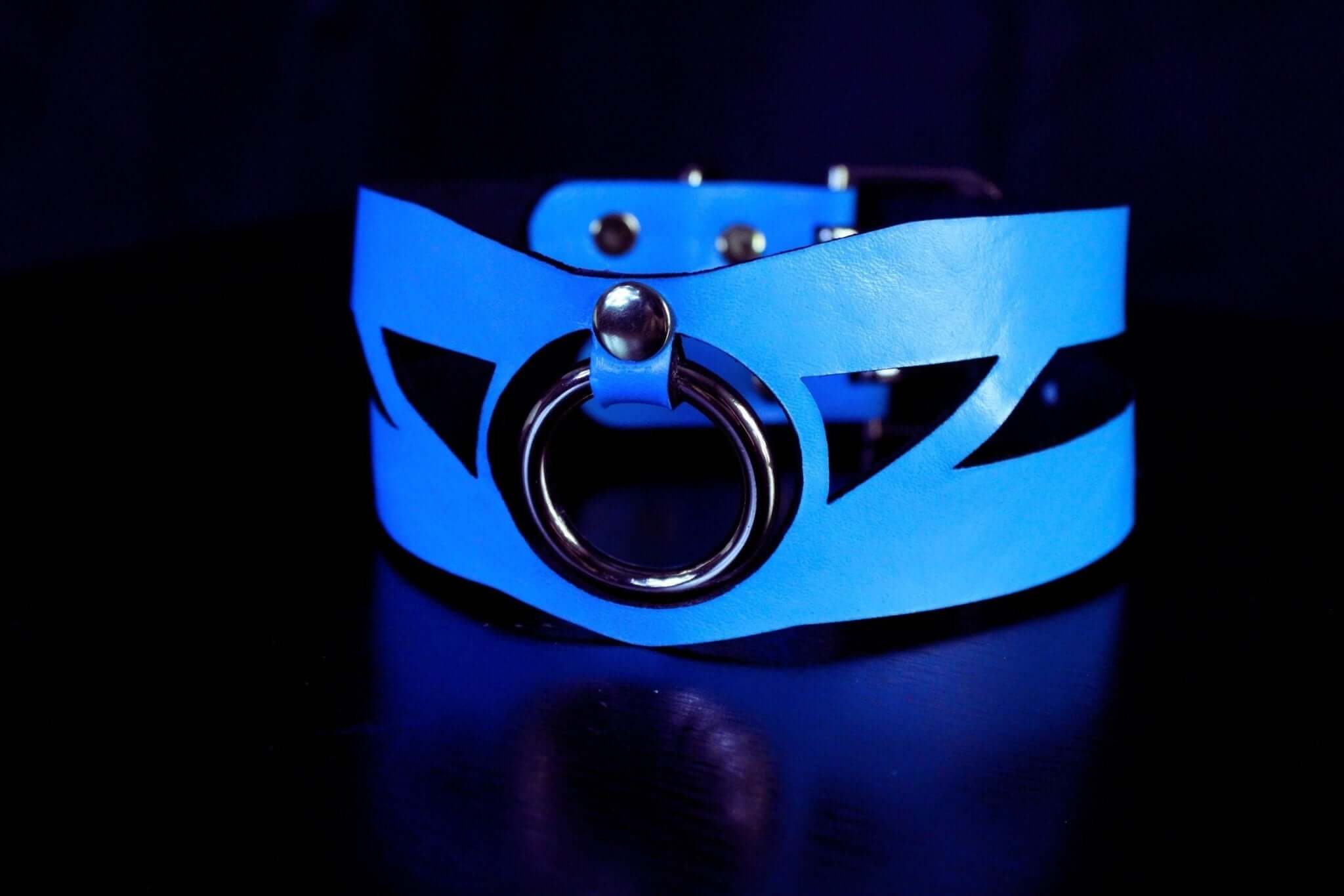 Sky blue submissive collar, cutout leather choker for BDSM, discreet day collar, bondage jewelry, dom sub gifts.